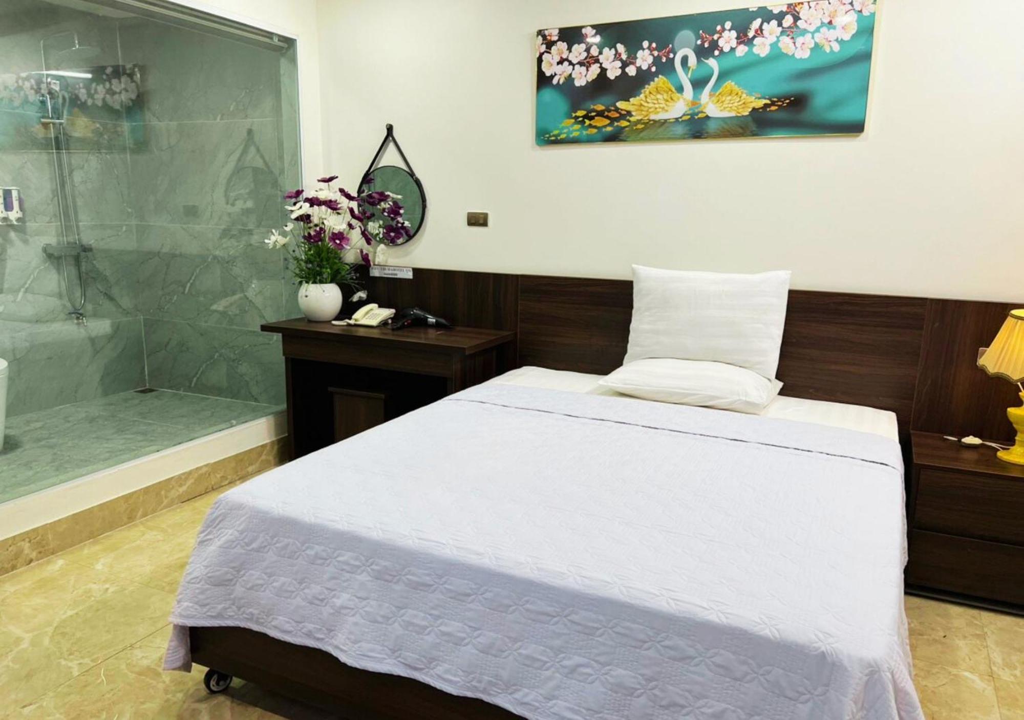 Thu Ha Hotel Uong Bi Esterno foto